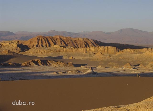 Valle de la Luna - dune de nisip, pereti si canioane din sare