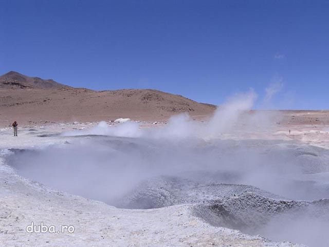 vulcanii noroiosi de la Sol de Manana, 4280m