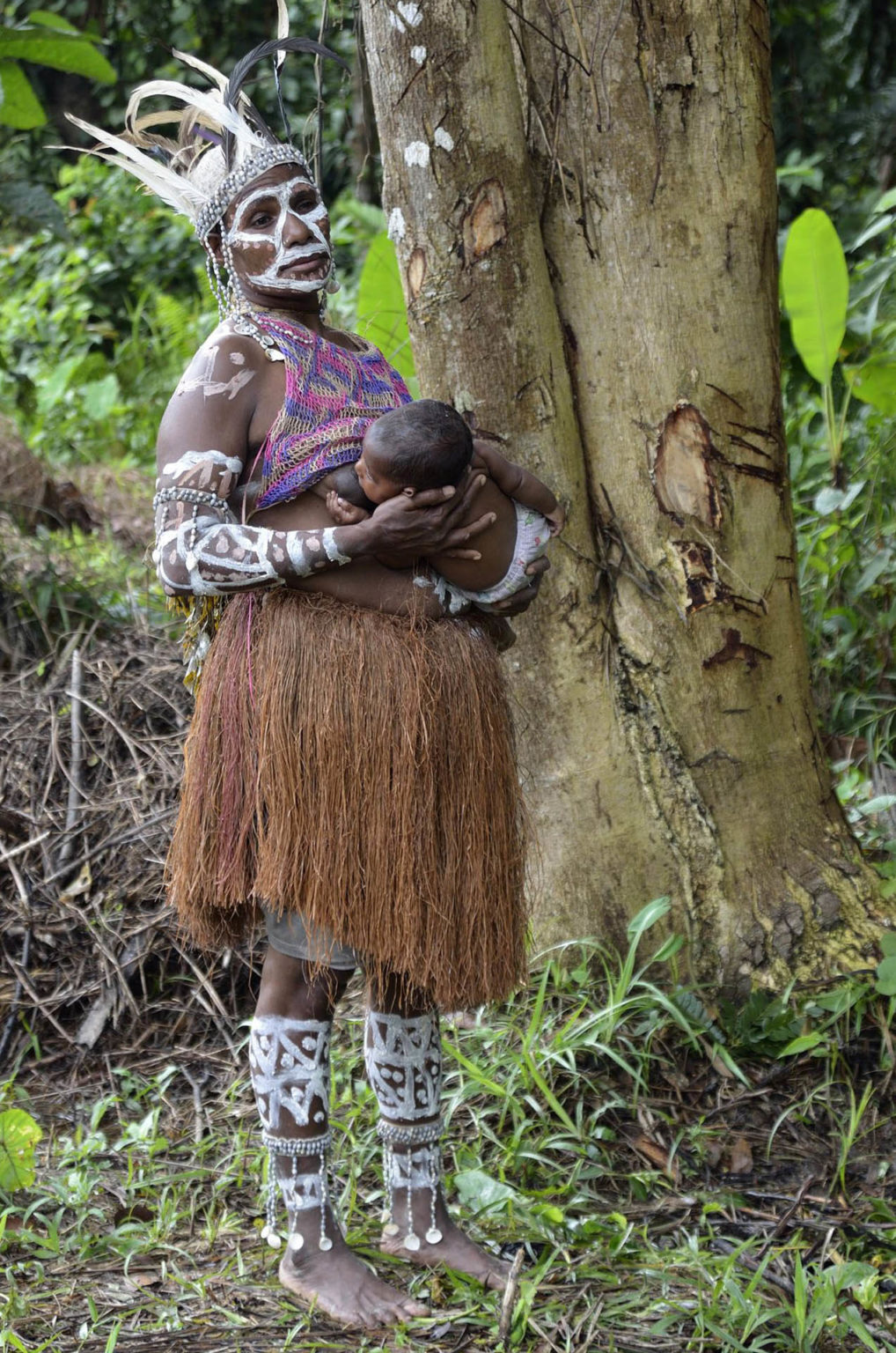 Singsing in Purkunawi, with Kwoma people and Michael Somare (Sepik ...